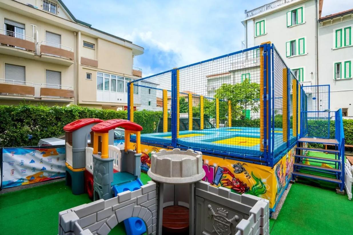 Hotel Gambrinus - Valentini Family Village Bellaria-Igea Marina Exterior foto
